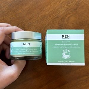 NWT - REN mask